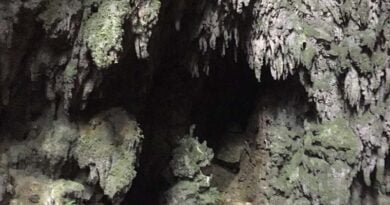 Cuevas de B'omb'il Pek y Jul Iq' Alta Verapaz Guatemala
