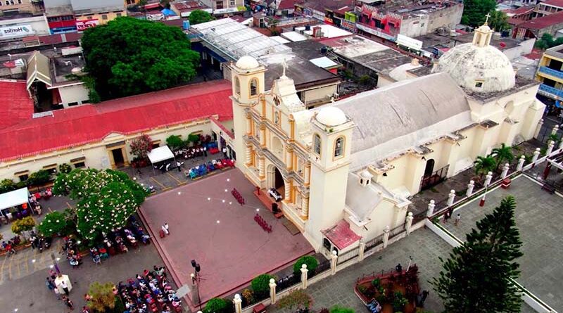 Catedral de Santa Lucía Cotzumalguapa
