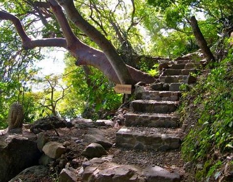 Cerro Tzankujil Nature Reserve