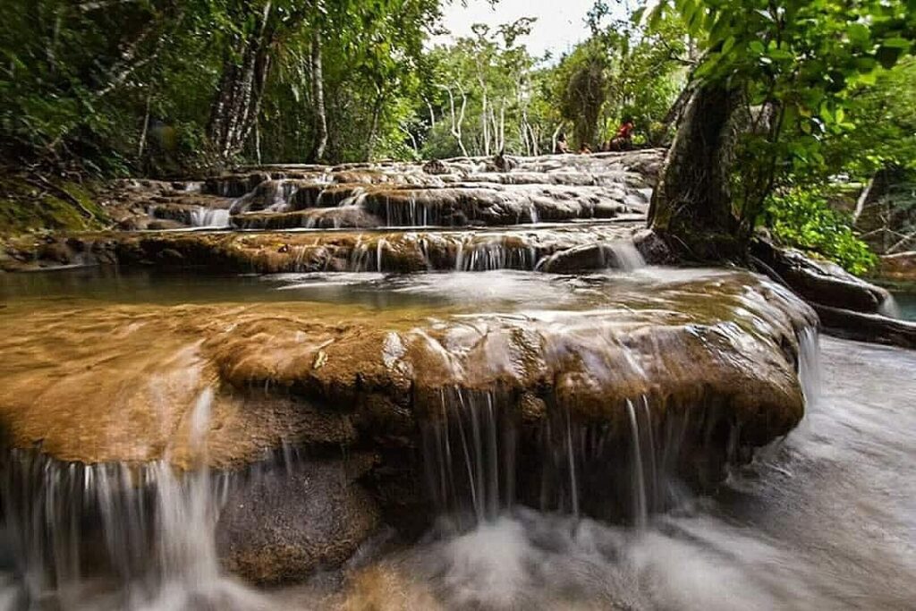 Las Cataratas Mopán
