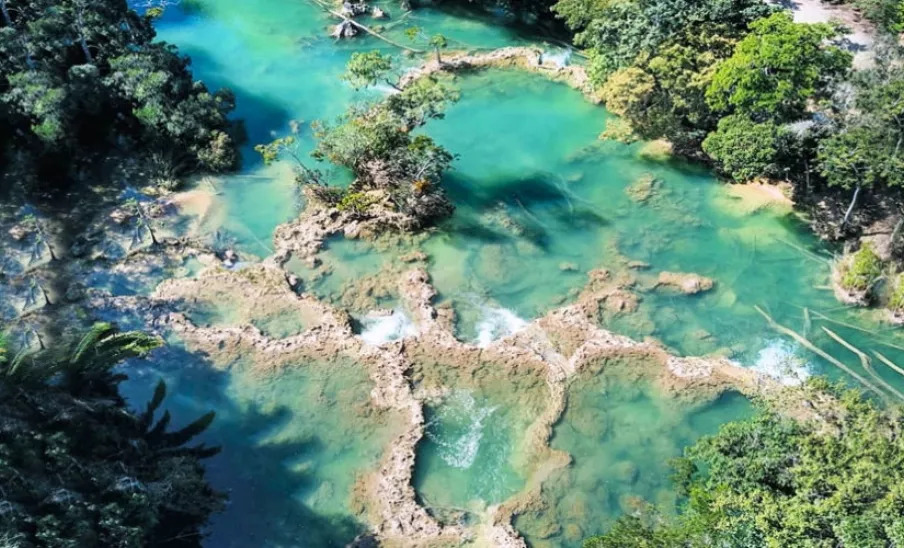 Las Pozas de Machaquilá